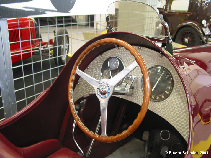 alfa-romeo-1-404.jpg