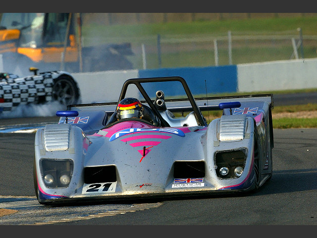 A gearbox problem late in the race robbed Lupeberger/Zwart''s Ascari of 2nd place