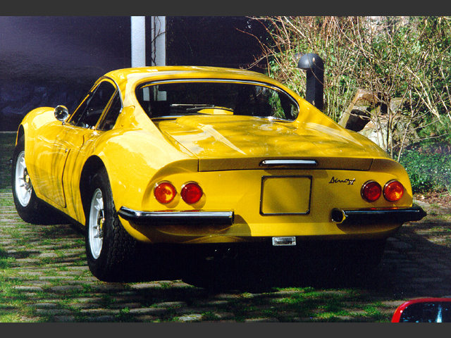 Euro version, yellow indicator light on the outside