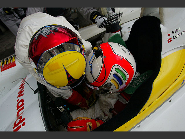 Driver change for Senji Ara and Tom Kristensen