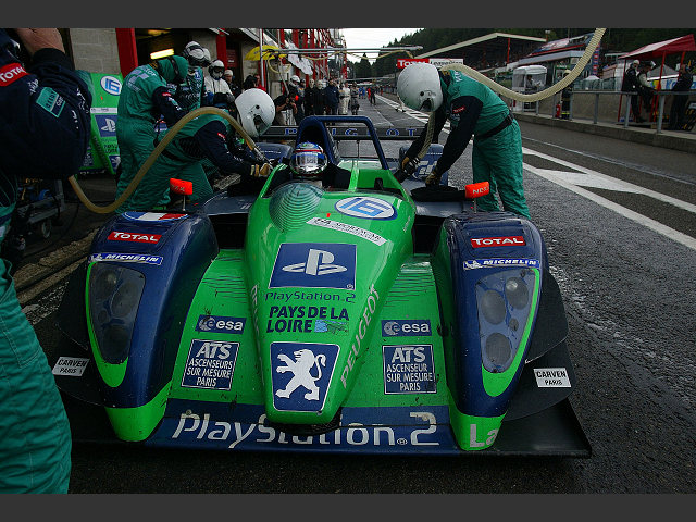 Pit stop for Pescarolo Sport