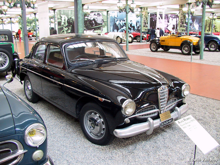Alfa Romeo 1900 Super Berlina (1955)