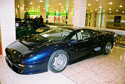Jaguar - XJ 220 � 1993 (lot 32)