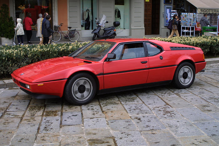 bmw-m1-2-1.jpg