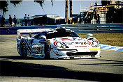 Der Porsche GT1 von Thiery Boutsen, Bob Wollek und Dirk Müller wurde Vierter