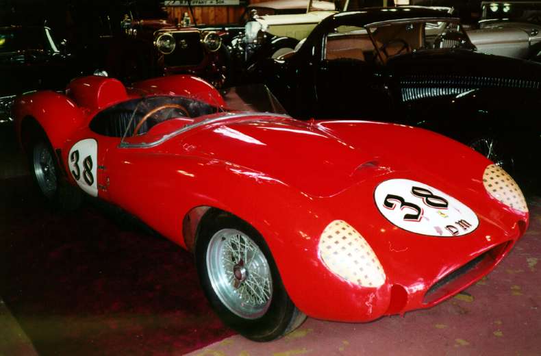 http://www.barchetta.cc/Common/Images/SN/0704TR/XLarge/img10.jpg