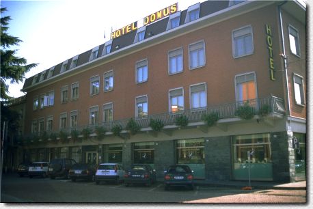Hotel "Domus" 1998
