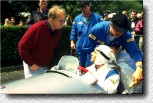 Small Talk 1: Emanuele unterh�lt sich mit Phil Hill, dem Formel-1-Weltmeister von 1961. 