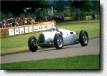 Die Auto Union waren die Stars unter den Vorkriegswagen in Goodwood. 