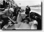 Le Mans 24h 1964: This is not a Ferrari, but this scenery from the Porsche pits shows what motor racing was like in the 1960s. 