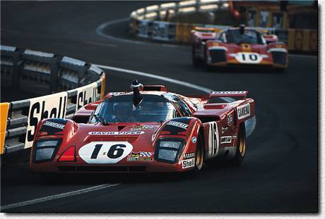 Le Mans 24 h 1971: The 512M s/n 1028 (no. 16) finished 4th with Craft/ Weir. It was entered by David Piper Auto Racing. The car in behind is the 512M s/n 1018 of Loos/ Pesch which retired.
