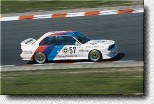 Emanuele Pirrosan (er weilte damals die meiste Zeit in Japan) teilte sich den Schnitzer BMW M3 mit Eric van de Poele und Roberto Ravaglia. 