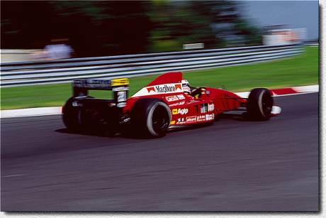 Emanuele Pirro mit dem vom BMS-Team des Industriellen Giuseppe Lucchini eingesetzten Dallara 191, dessen Judd-Motor hier auf dem Hungaroring leider an �ldruck verlor. 