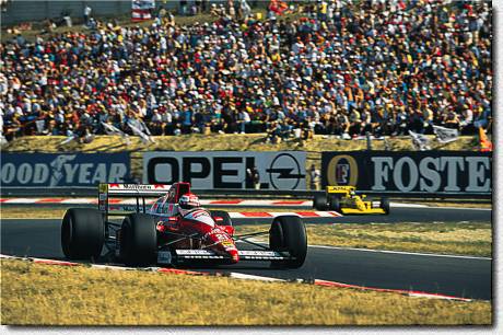 Der letzte Gro�e Preis vor den Grenz�ffnungen im Osten bescherte den Budapester Veranstaltern ein volles Haus. Emanuele brachte den Dallara auf dem 10. Platz ins Ziel. 