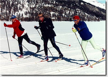 Emanuele Pirro, Frank Biela und Christian Abt genossen das Winterwetter in den Schweizer Alpen. Neben Skilaufen gab es auch eine Reihe von Indoor-Aktivit�ten, z.B. Fu�ball und Volleyball. 