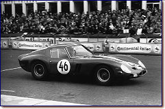 N&uuml;rburgring 1000 km 1963: 1st GT and 2nd overall was an excellent result for the 250GTO s/n 3943GT of Jean Guichet and Pierre Noblet.Does the driver give pit signals ?
