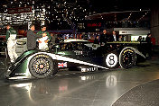 Bentley EXP Speed 8 Le Mans (drivers Stéphane Ortelli and Guy Smith in the background)