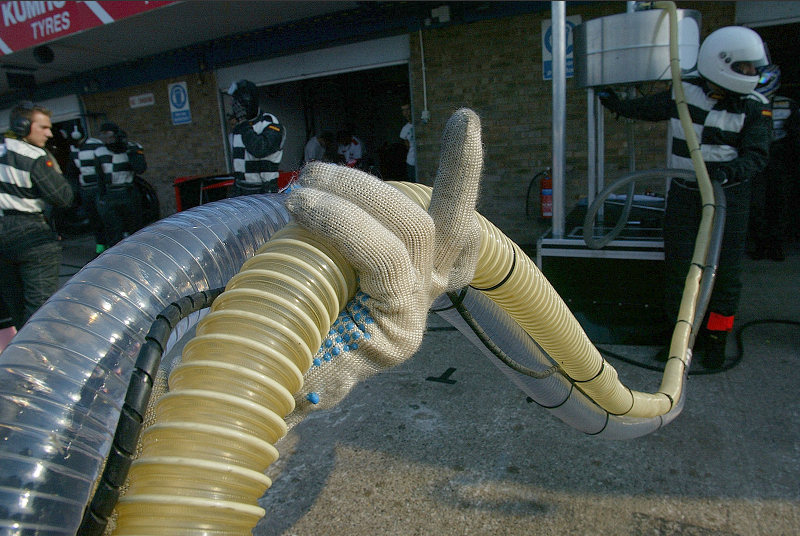 First fuel stop for Racing for Holland