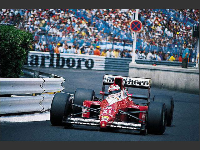 Precise driving is essential in the narrow streets of the principality, especially to punch the car through the numerous corners. In 1990, Emanuele could unfortunately not participate in the race after he had blown the engine in the pre-start.