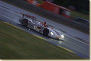 Tom Kristensen in the Infineon Audi R8 (#1) leads the Le Mans 24 Hours race